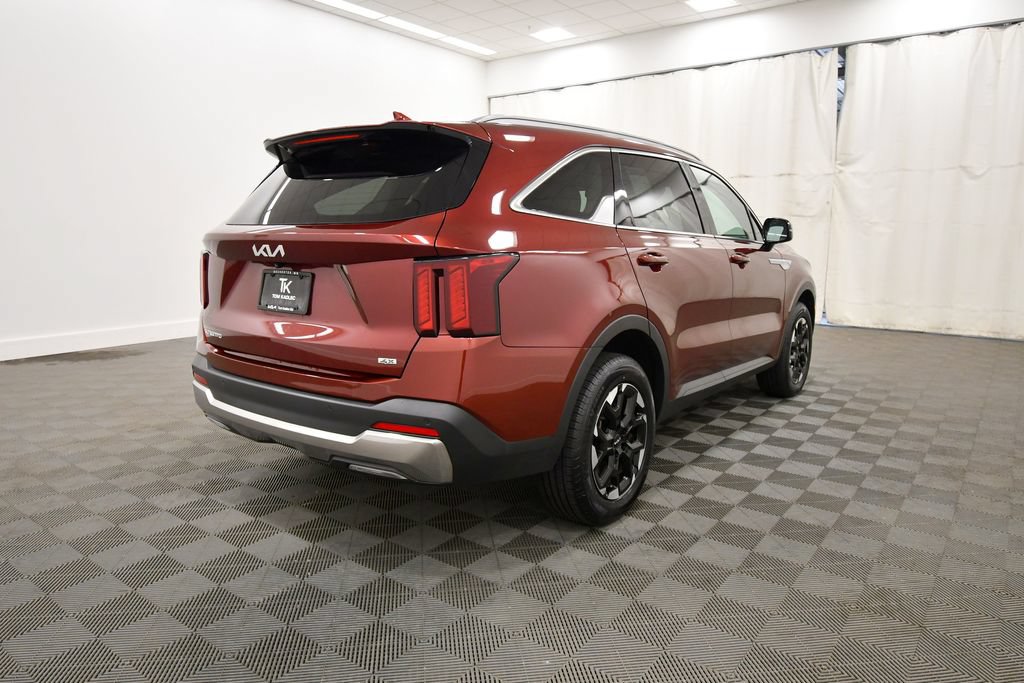 Used 2024 Kia Sorento S w/ Panoramic Sunroof Package AWD/4WD image 8