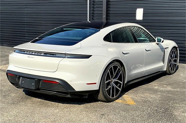 New 2025 Porsche Taycan image 10