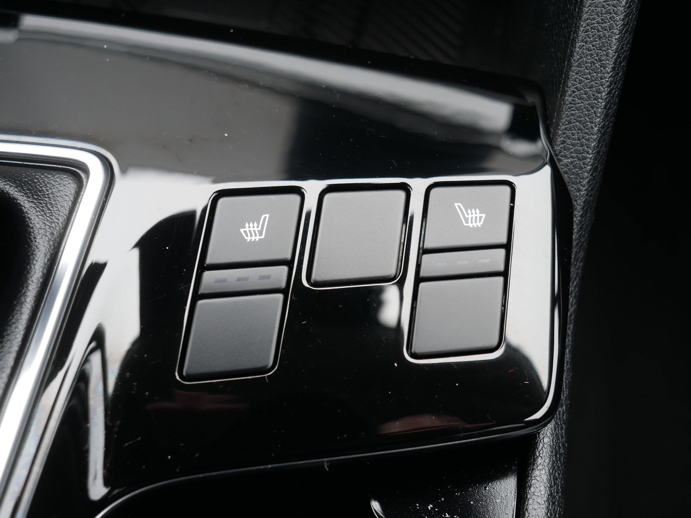 Certified 2024 Kia Sportage EX image 31