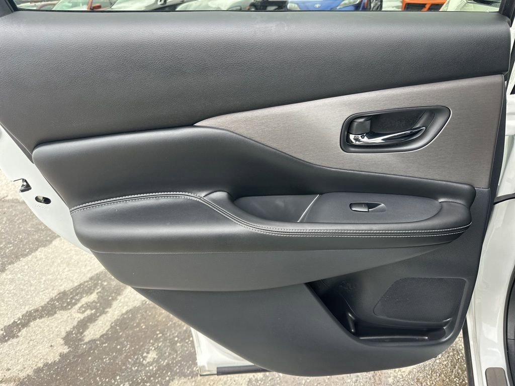 Used 2024 Nissan Murano SV w/ SV Midnight Edition Package FWD image 26