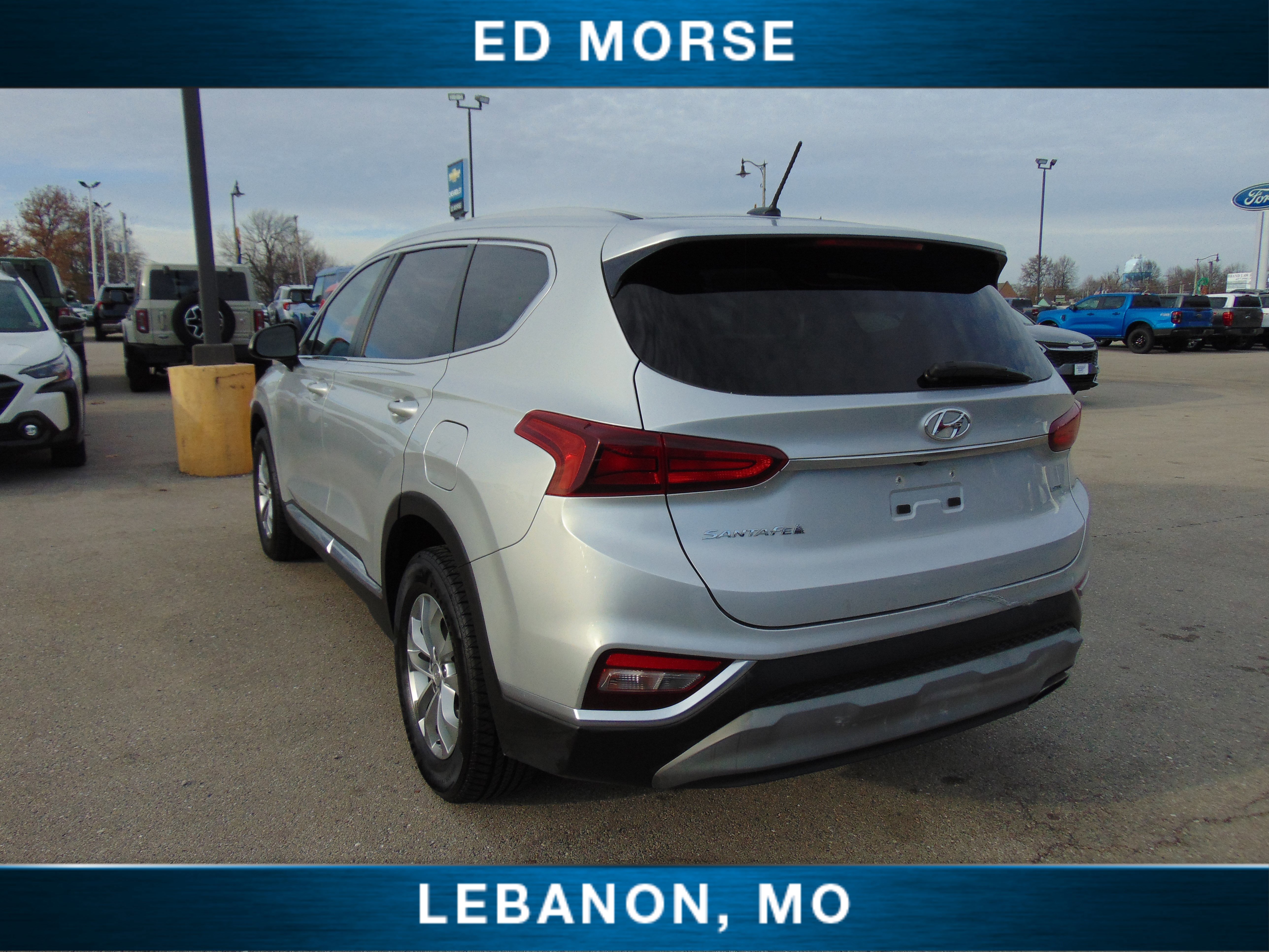 Used 2019 Hyundai Santa Fe SE image 8