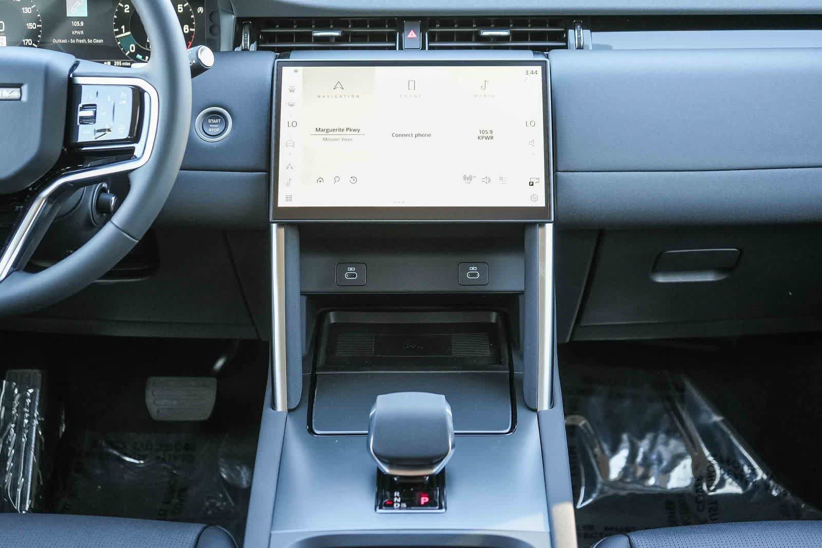 New 2025 Land Rover Discovery Sport S AWD/4WD image 11