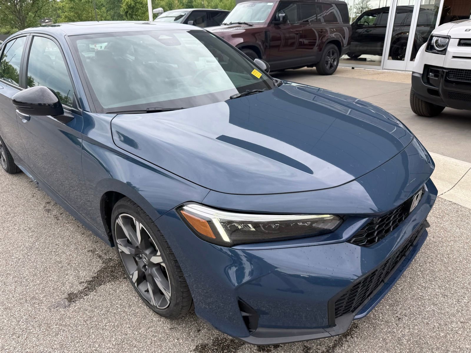 Used 2025 Honda Civic Sport image 3
