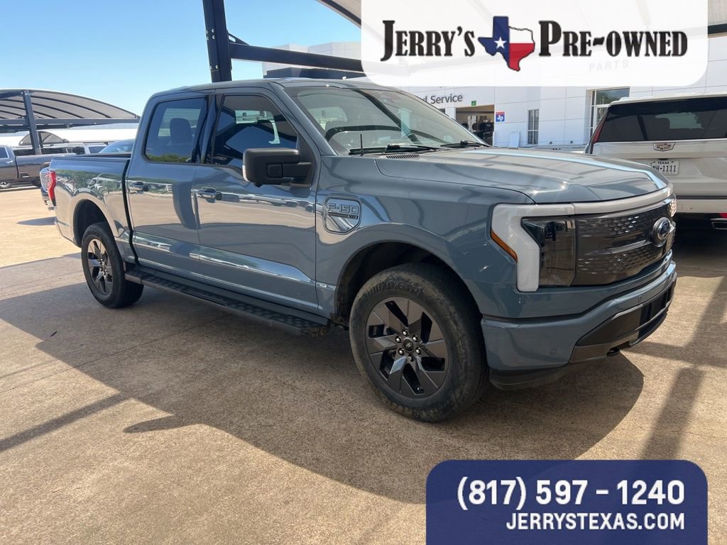 Used 2023 Ford F150 Lightning XLT w/ Equipment Group 312A High image 4