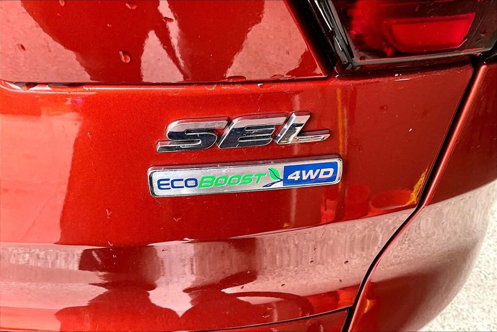 Used 2019 Ford Escape SEL w/ Ford Safe & Smart Package AWD/4WD image 24
