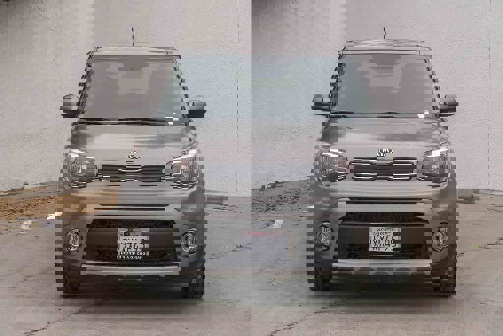 Used 2019 Kia Soul + image 2