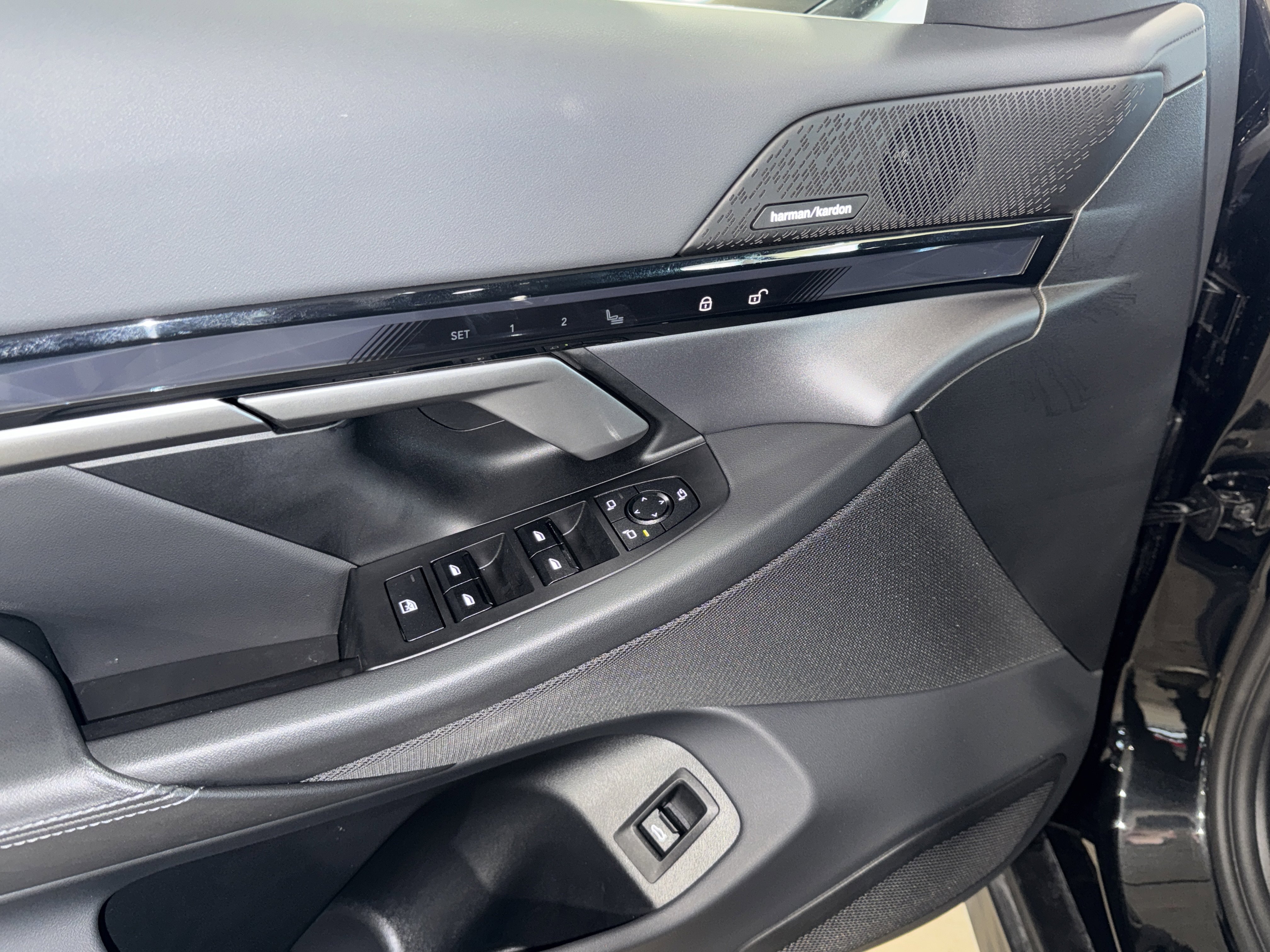 Certified 2024 BMW i5 eDrive40i w/ M Sport Package image 18