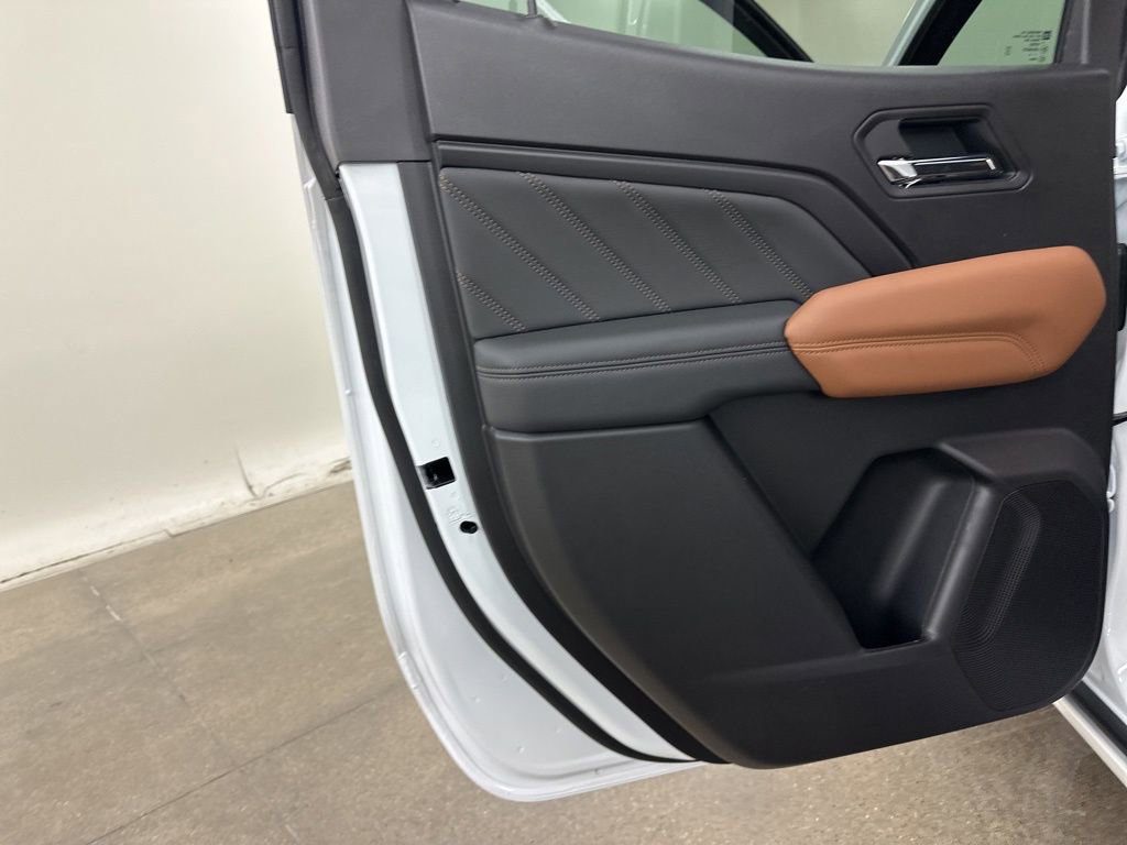 New 2026 GMC Canyon AT4 image 25