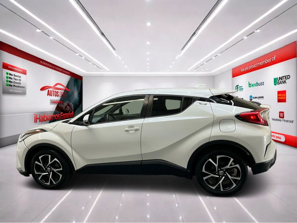 Used 2021 Toyota C-HR XLE FWD image 5