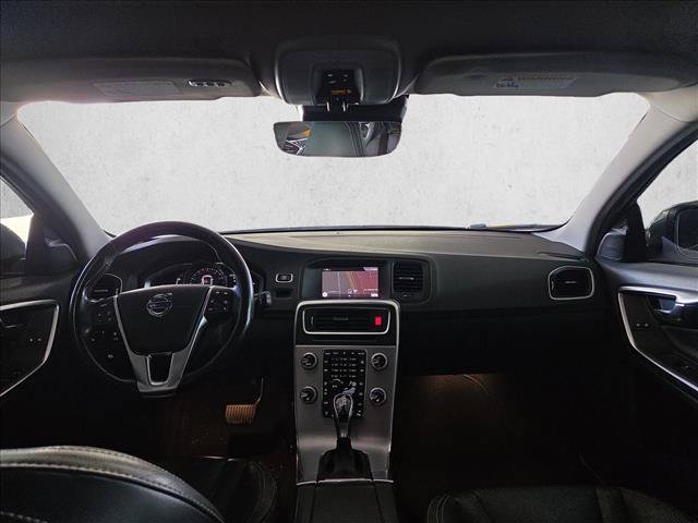 Used 2018 Volvo V60 T5 Dynamic w/ Vision Package AWD/4WD image 15