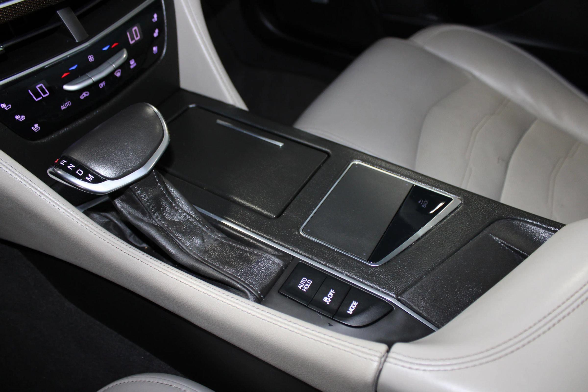 Used 2017 Cadillac CT6 Luxury AWD/4WD image 19