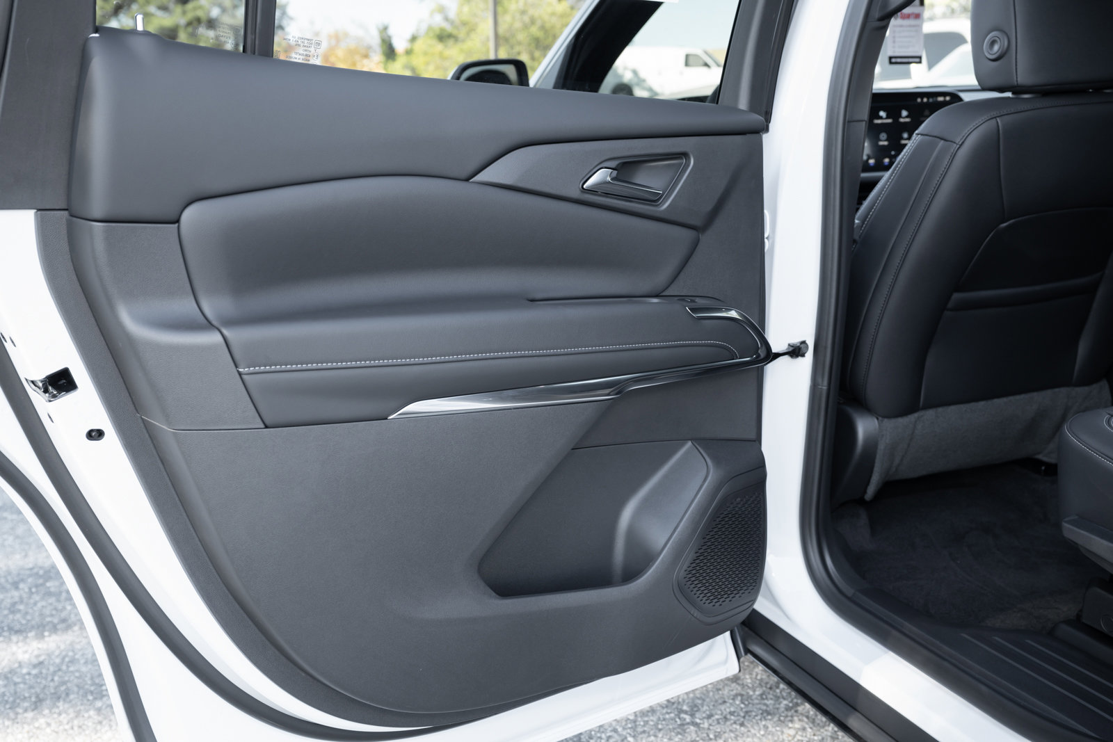 New 2026 Chevrolet Traverse LT image 36