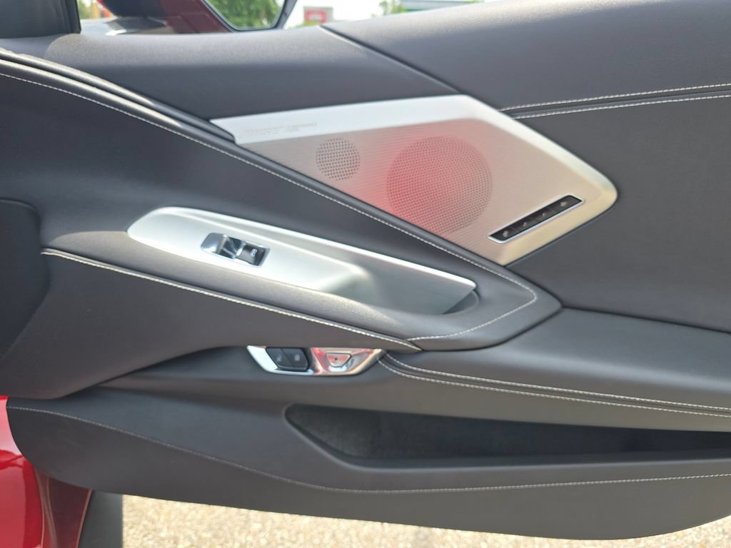 Used 2021 Chevrolet Corvette Stingray Preferred Conv w/ Z51 Performance Package RWD image 19