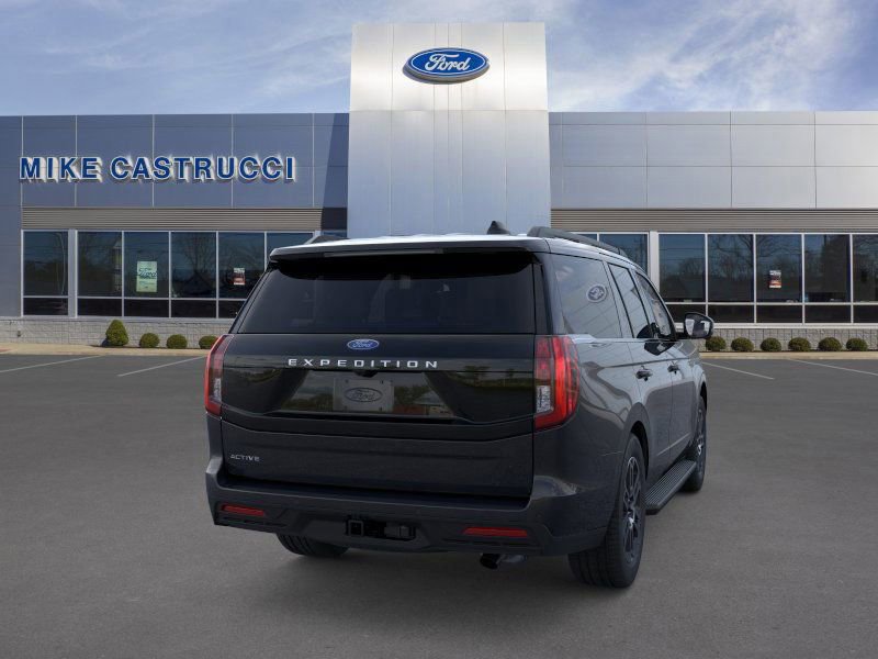 New 2026 Ford Expedition Active image 8