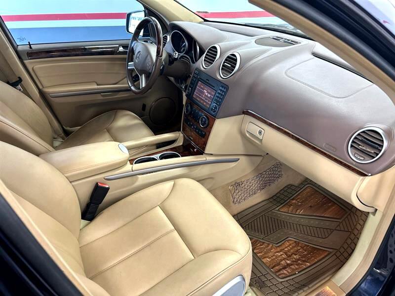 Used 2012 Mercedes-Benz GL 450 4MATIC image 21