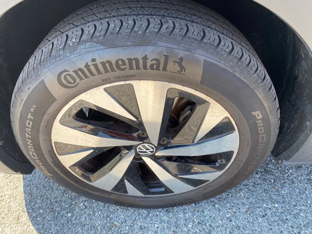Used 2023 Volkswagen ID.4 Pro AWD/4WD image 5