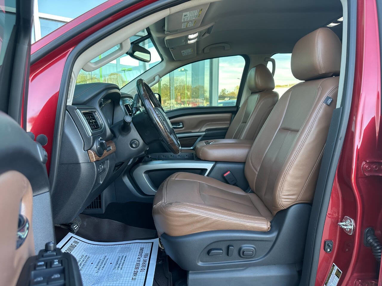Used 2019 Nissan Titan Platinum Reserve w/ Platinum Utility Package image 11