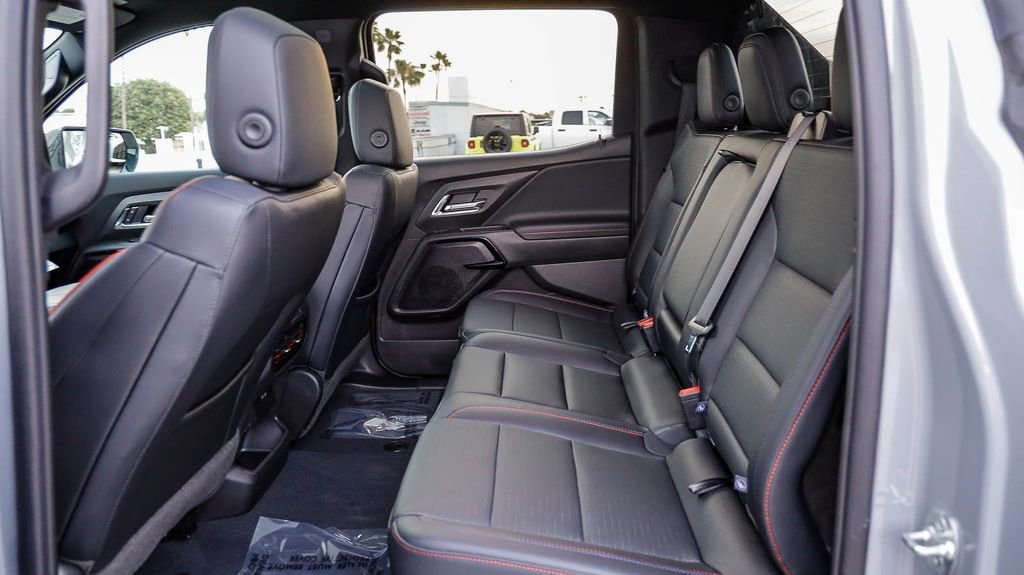 Used 2025 Chevrolet Silverado EV RST AWD/4WD image 23