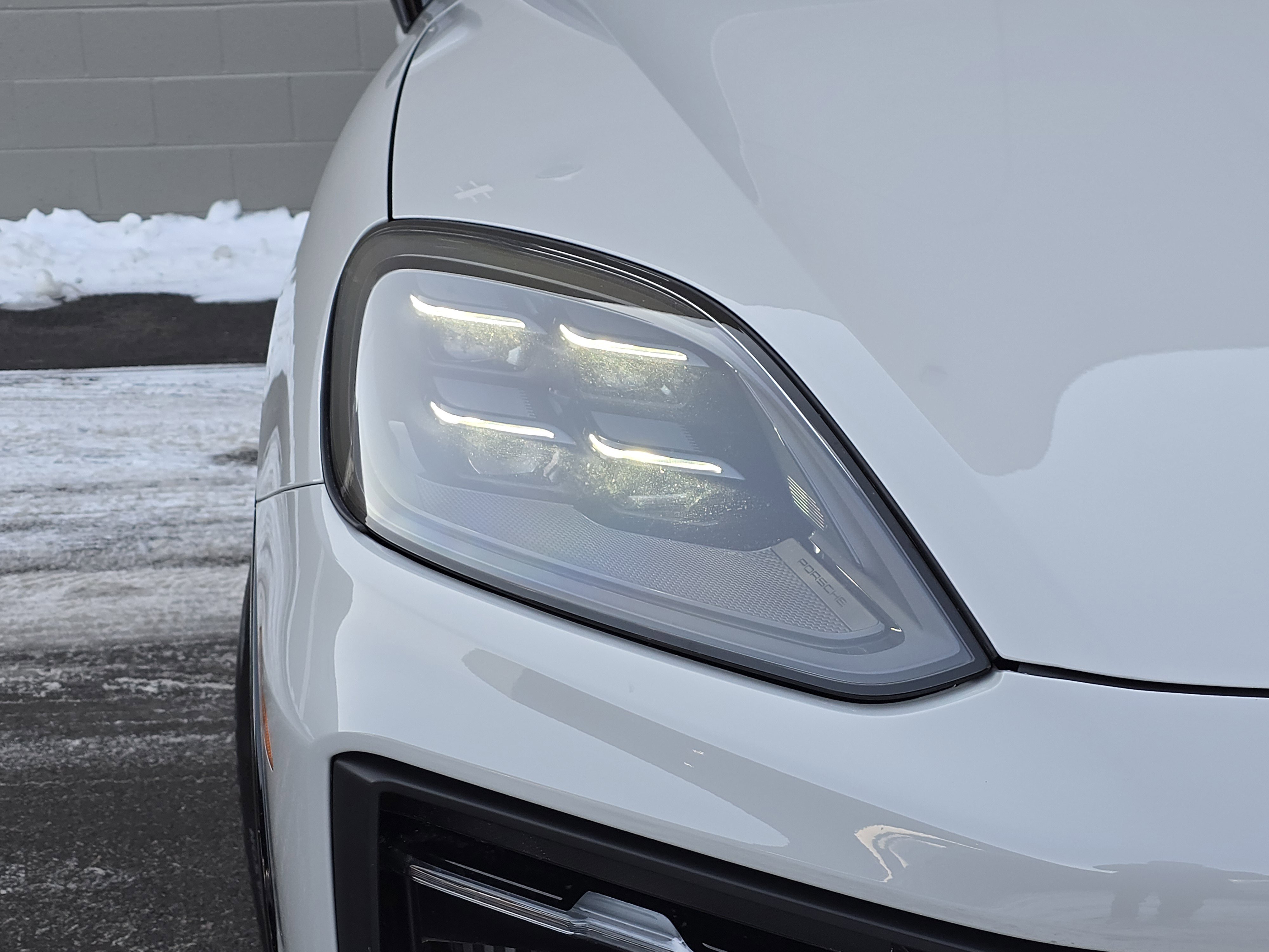 Certified 2025 Porsche Cayenne GTS image 11