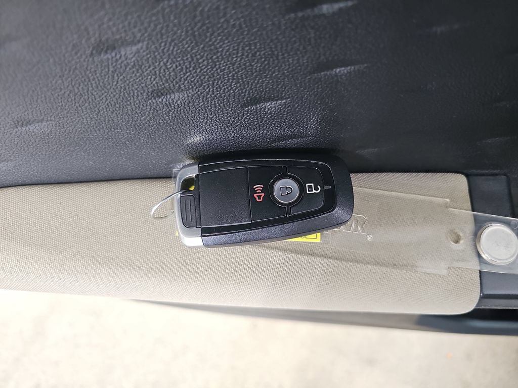 Used 2020 Ford Escape SE AWD/4WD image 39