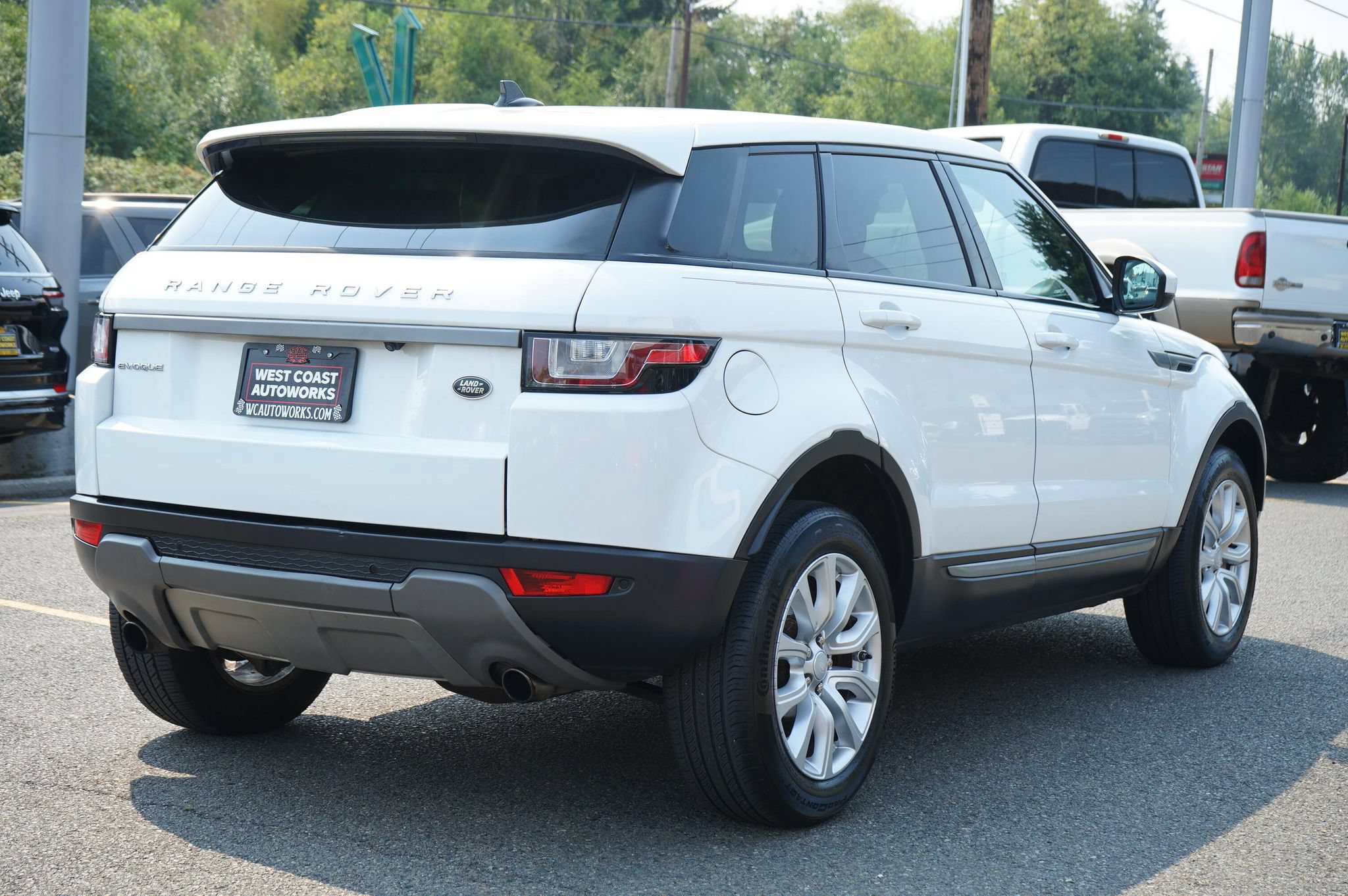 Used 2016 Land Rover Range Rover Evoque SE AWD/4WD image 5
