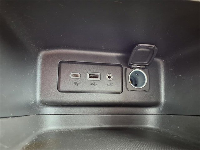 Used 2022 Chevrolet Equinox LS w/ LS Convenience Package image 8