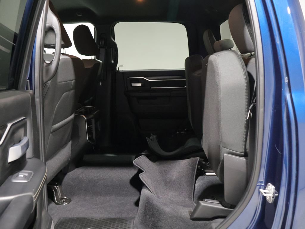 Used 2024 RAM 2500 Big Horn w/ Heated Seats & Wheel Group image 18