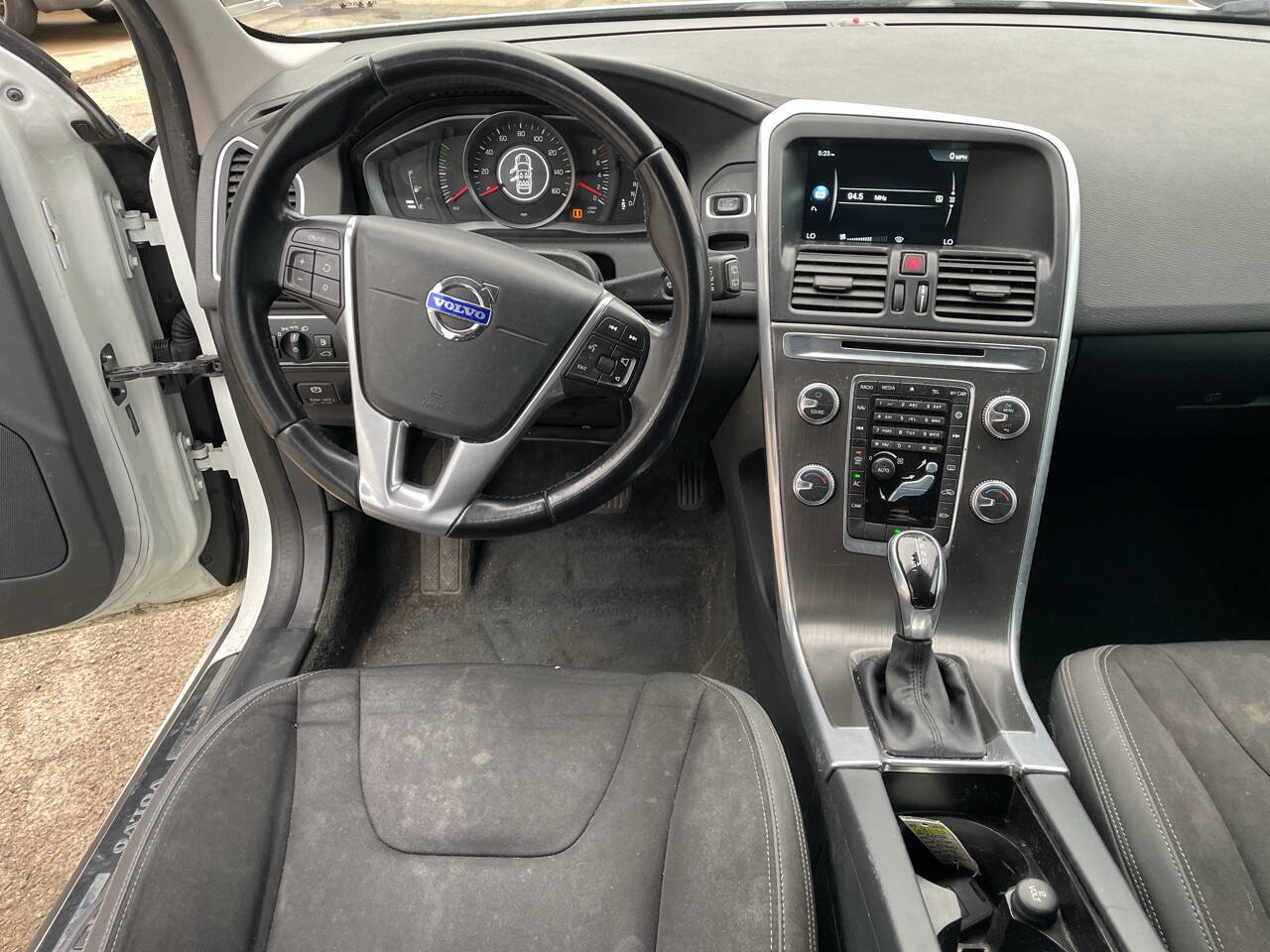 Used 2015 Volvo XC60 T5 FWD image 18