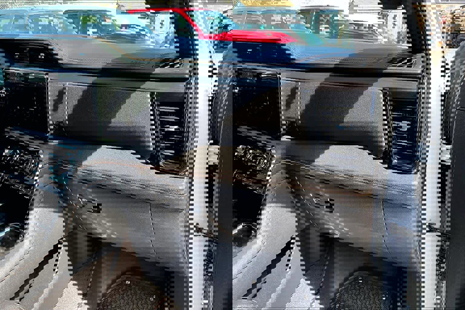 Used 2023 GMC Sierra 1500 AT4 image 19