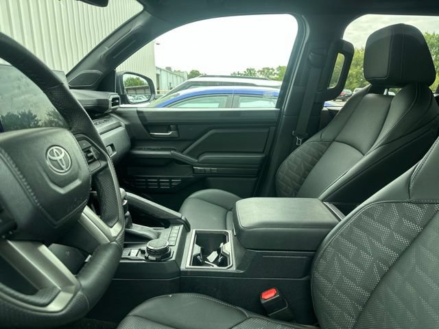 Used 2024 Toyota Tacoma TRD Sport w/ TRD Sport Premium Package AWD/4WD image 5