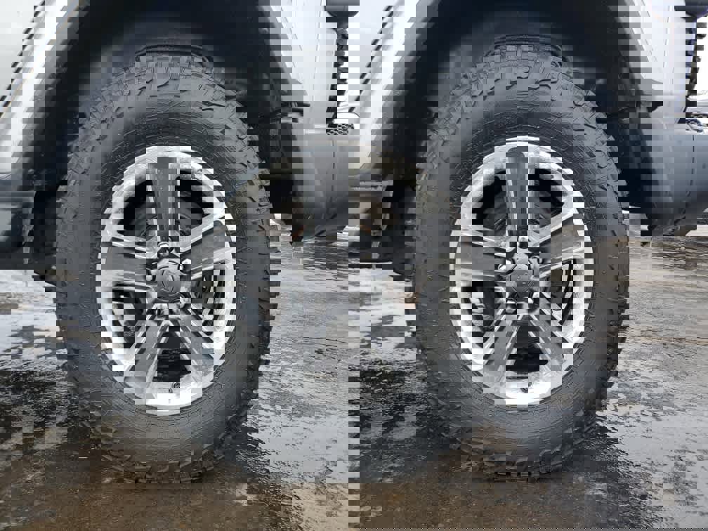 Used 2020 Jeep Wrangler Unlimited Sahara image 8