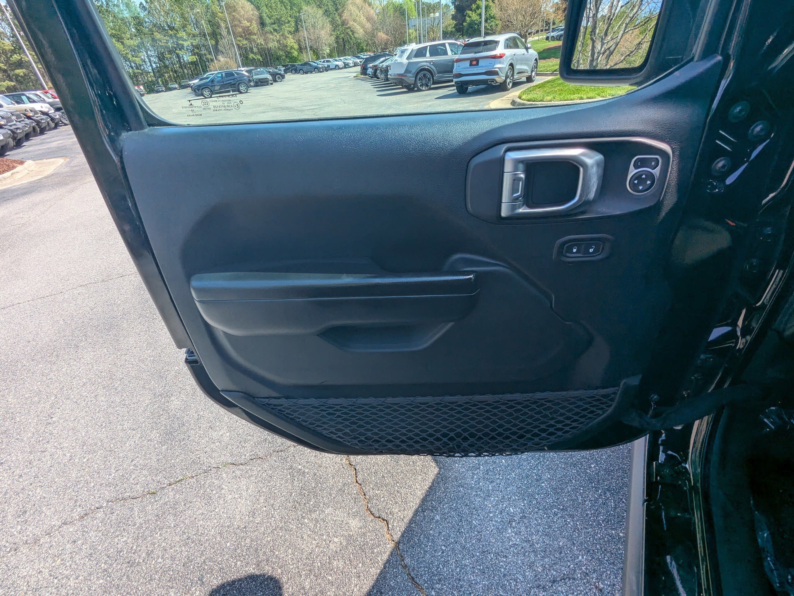 Used 2020 Jeep Wrangler Unlimited Rubicon AWD/4WD image 15