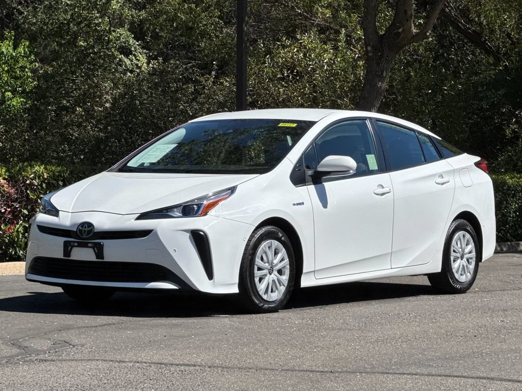 Used 2022 Toyota Prius LE FWD image 9