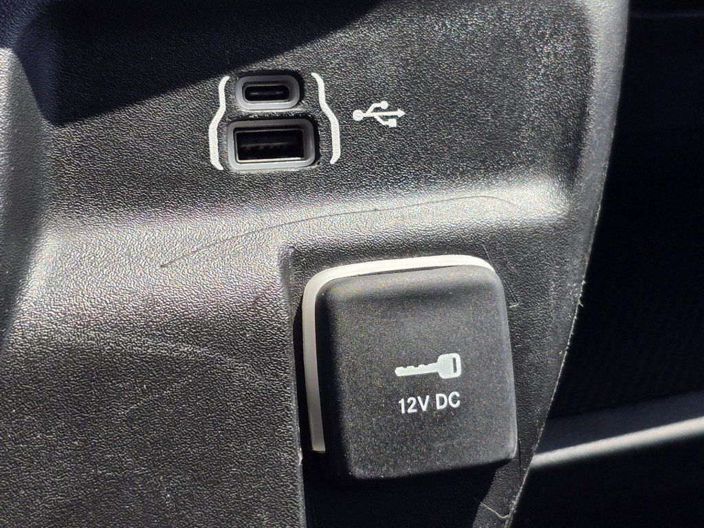 Used 2025 RAM ProMaster 2500 FWD image 10