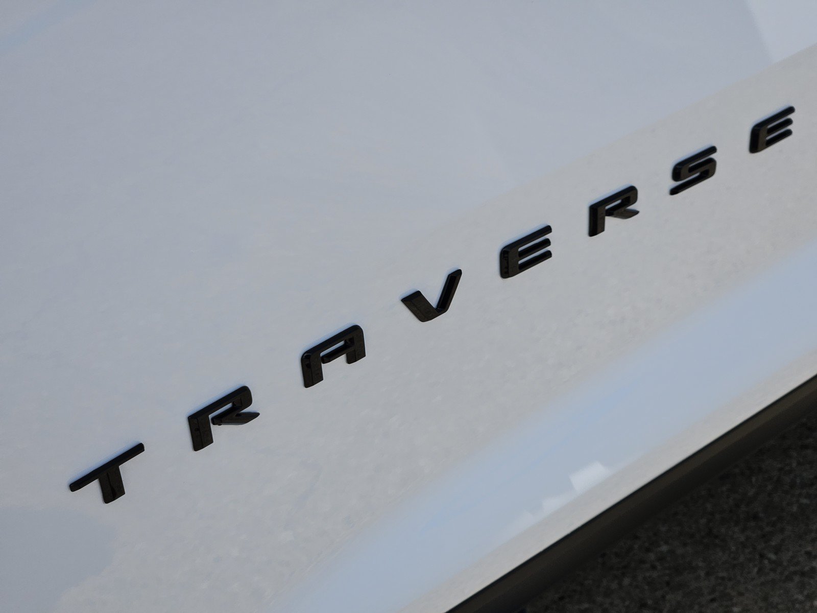 New 2027 Chevrolet Traverse LT w/ Midnight/Sport Edition FWD image 8