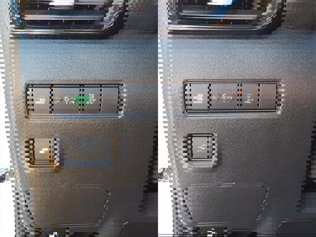 Used 2024 Nissan Sentra SV image 15