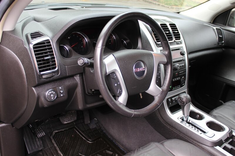 Used 2008 GMC Acadia SLT AWD/4WD image 9