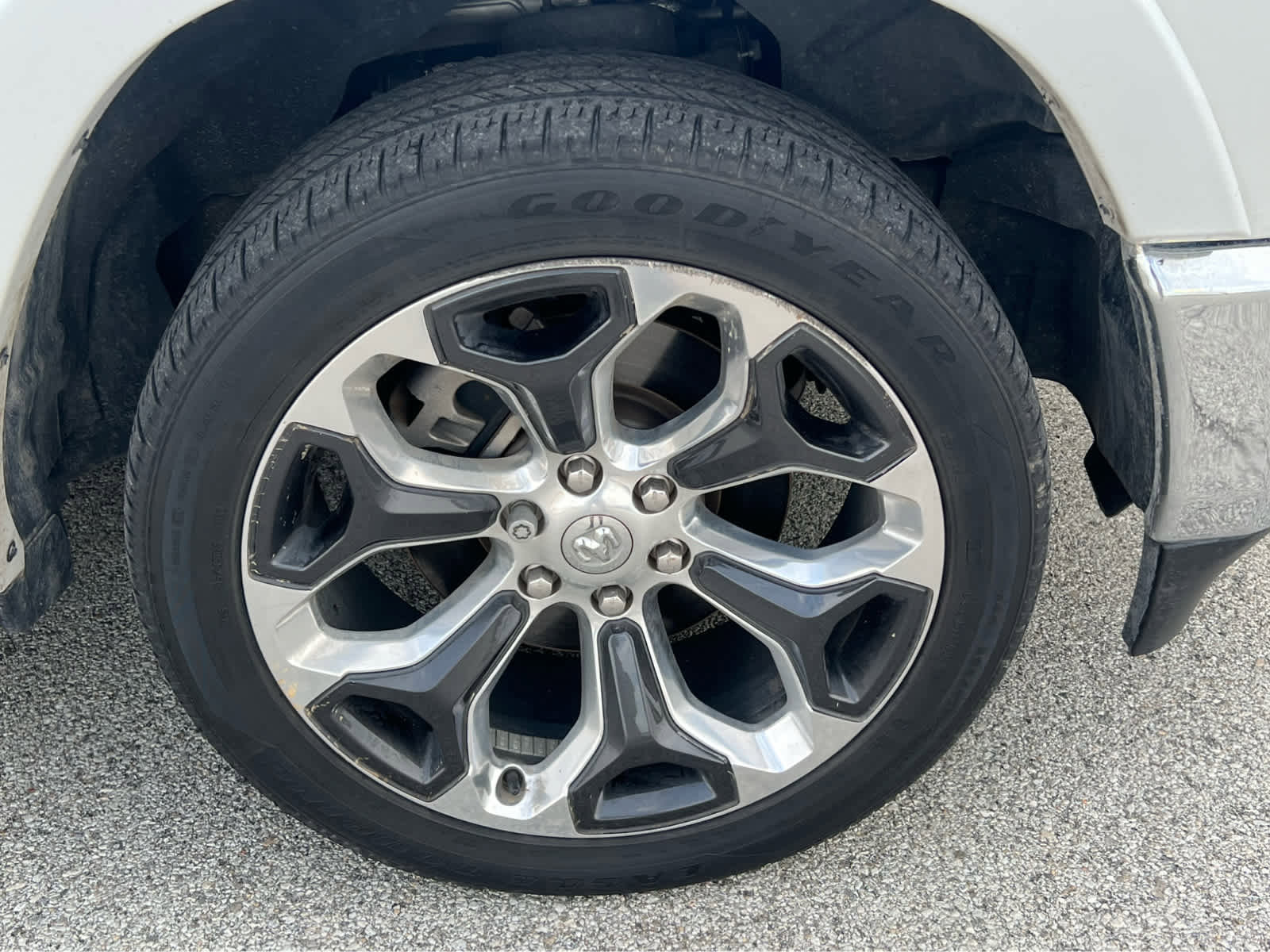 Used 2021 RAM 1500 Limited AWD/4WD image 3