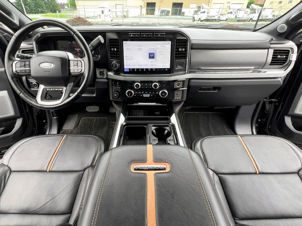 Used 2024 Ford F450 Platinum image 4