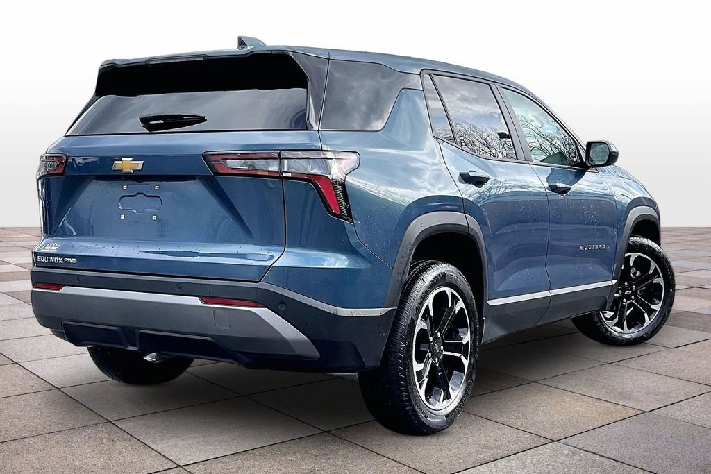 Used 2025 Chevrolet Equinox LT image 12