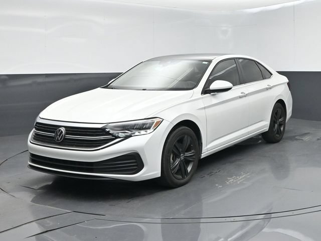 Used 2024 Volkswagen Jetta SE FWD image 4