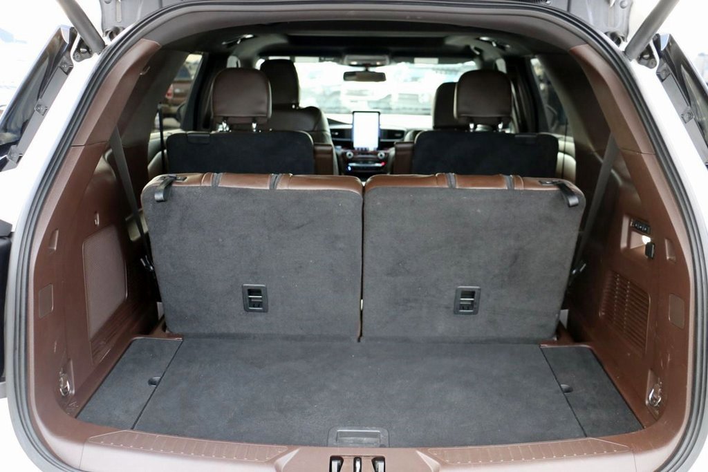 Used 2022 Ford Explorer King Ranch w/ Class IV Trailer Tow Package image 11