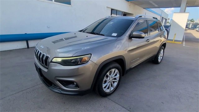 Used 2019 Jeep Cherokee Latitude w/ Popular Appearance Group image 4