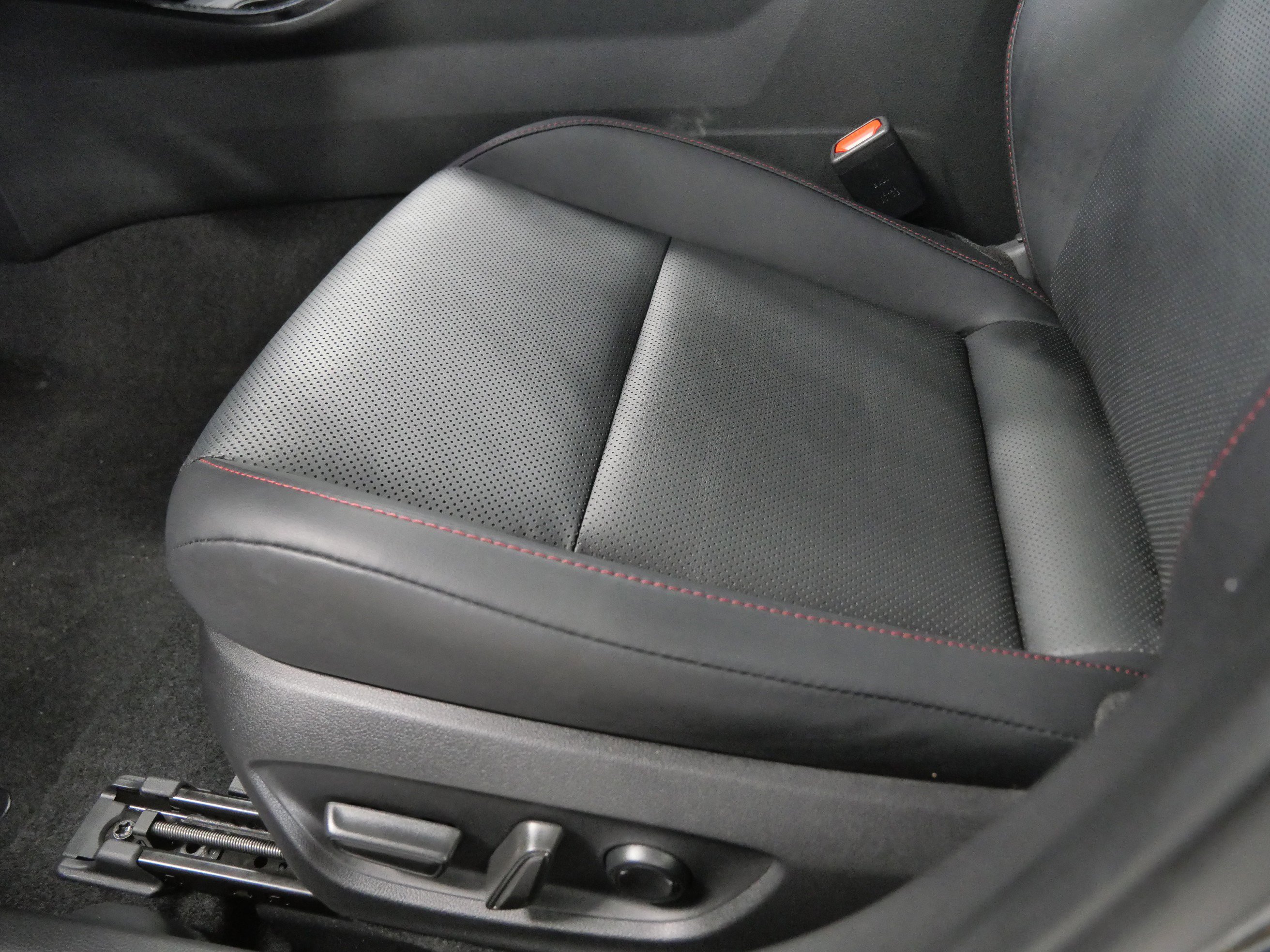 Used 2023 Toyota Prius Prime Premium image 21