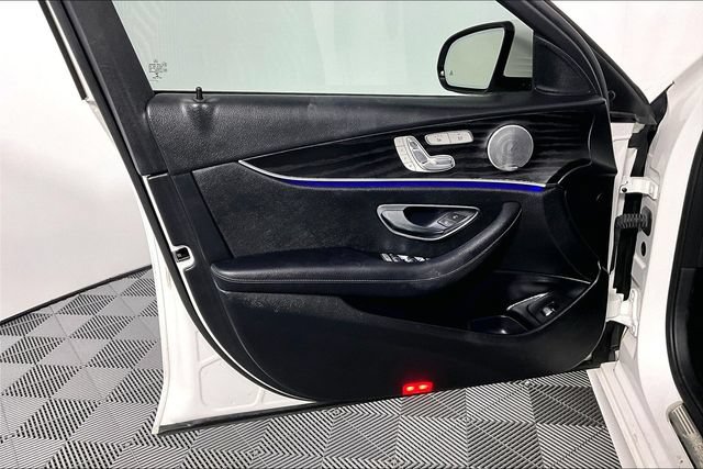 Used 2018 Mercedes-Benz E 300 w/ Premium 3 Package image 24