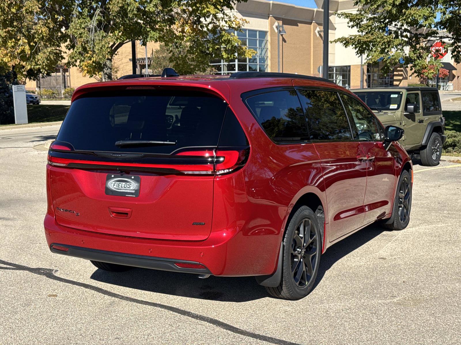New 2026 Chrysler Pacifica Select image 5