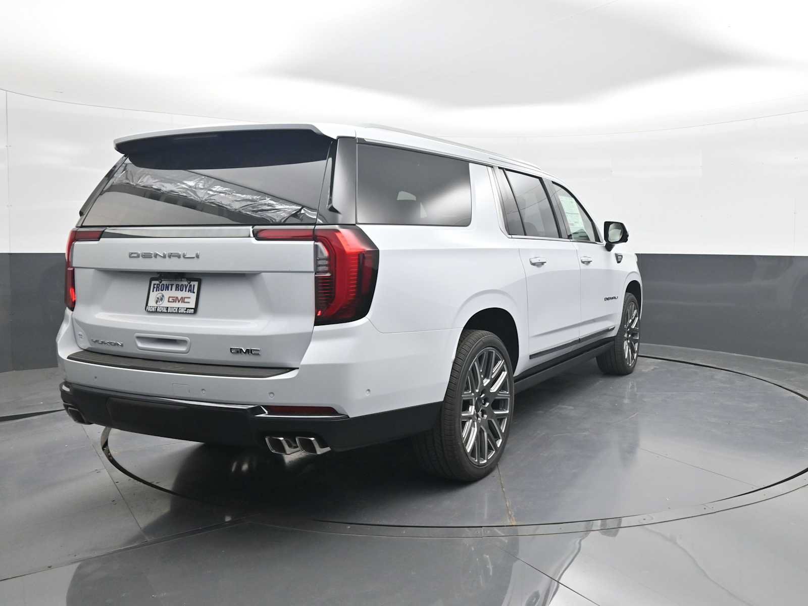 New 2026 GMC Yukon XL Denali Ultimate AWD/4WD image 7
