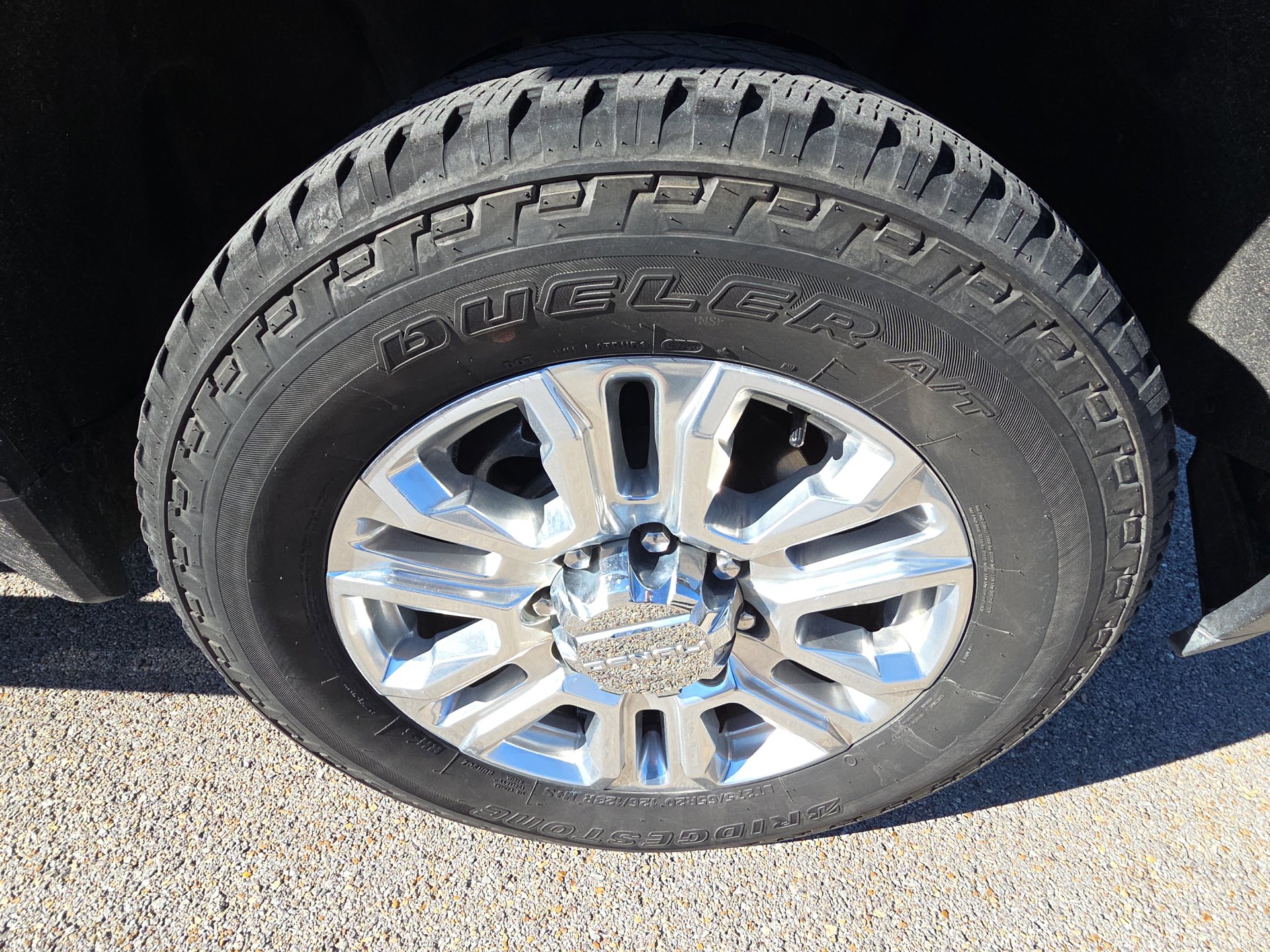 Used 2022 GMC Sierra 2500 Denali w/ Denali Ultimate Package image 12