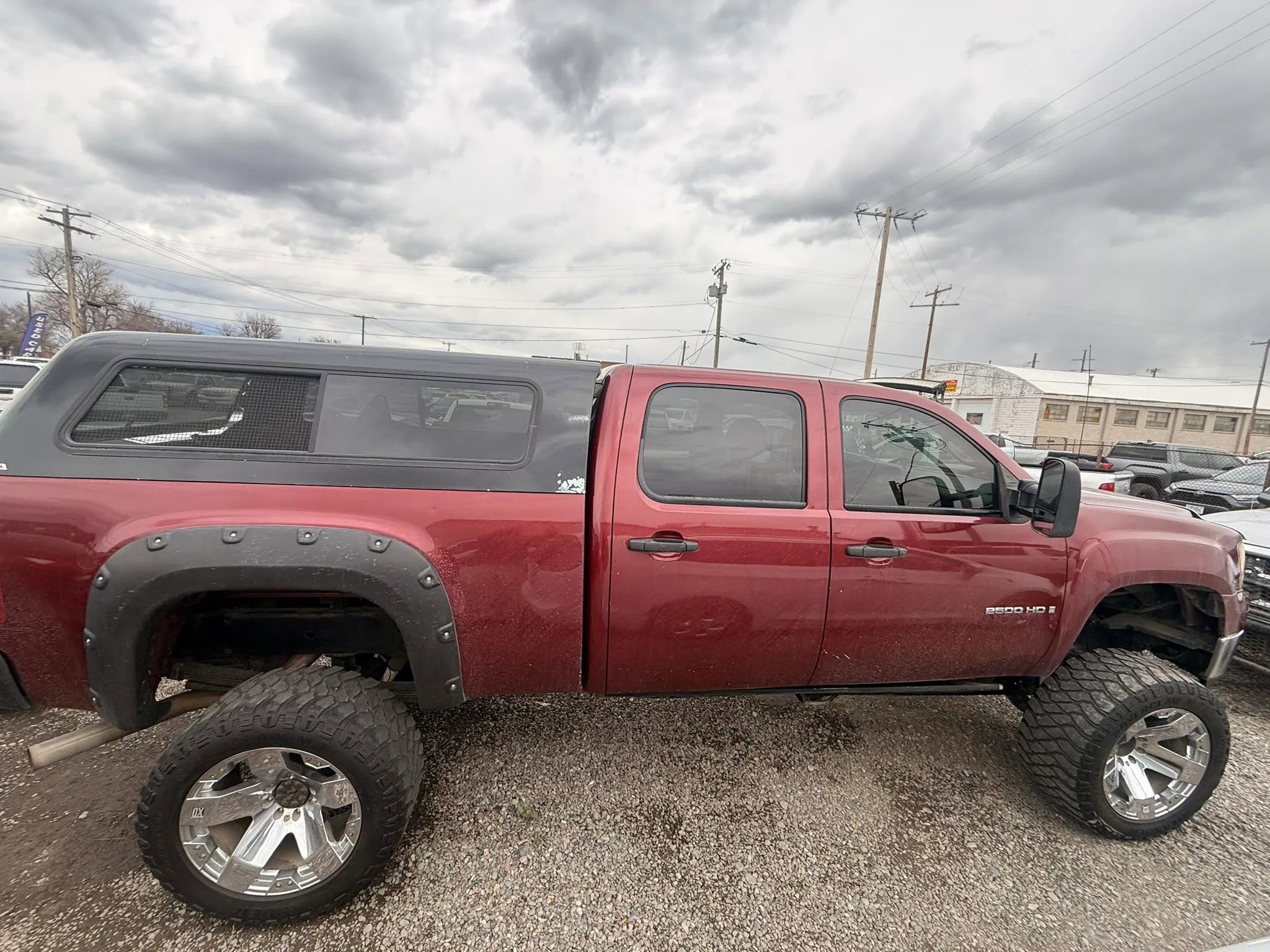 Used 2009 GMC Sierra 2500 SLE w/ Suspension Package, Off-Road AWD/4WD image 2