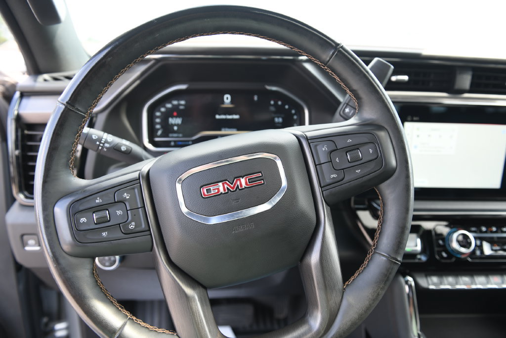 Used 2024 GMC Sierra 2500 AT4 w/ AT4 Premium Plus Package AWD/4WD image 22